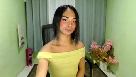 Snapshot of 18_nicole chatting on January 19, 2025, 10:28 am barbie online show from January 19, 2025, 10:28 am