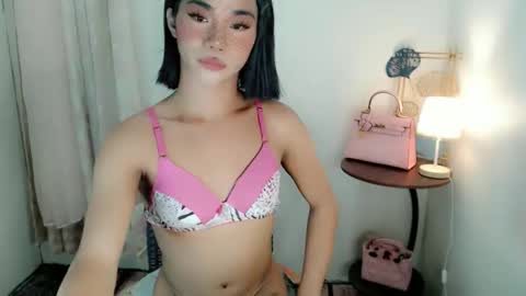 Snapshot of 18_nicole chatting on November 6, 2025, 4:57 am barbie online show from November 6, 2025, 4:57 am