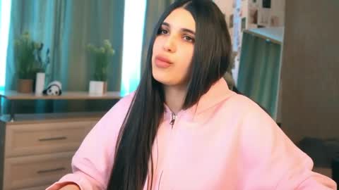 Jessica online show from April 15, 2026, 4:08 am