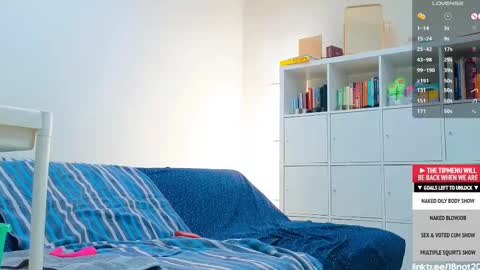 Tong  Ralph online show from February 22, 2025, 4:07 am