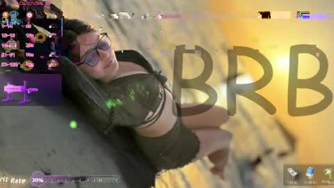 1_scarllet_ online show from May 11, 2026, 4:04 pm