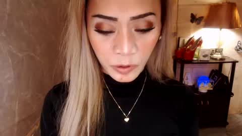 angel online show from November 11, 2025, 5:35 pm