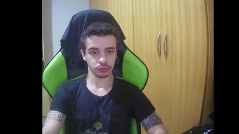 1good_vibes1 online show from December 14, 2025, 9:30 pm