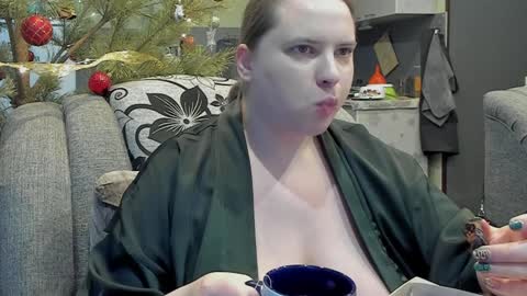 1LINDSEY1 online show from January 22, 2025, 4:02 am