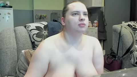 1LINDSEY1 online show from January 27, 2025, 8:18 am