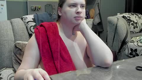 1LINDSEY1 online show from February 2, 2025, 8:19 pm