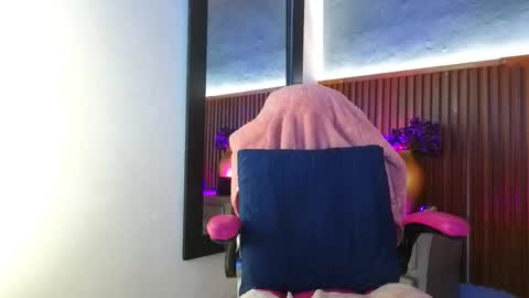 Snapshot of 1miss_monserrate chatting on February 25, 2026, 1:10 pm Miss Monserrate online show from February 25, 2026, 1:10 pm