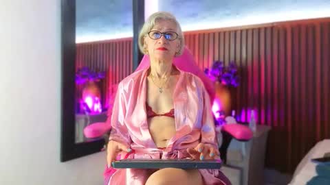 Snapshot of 1miss_monserrate chatting on March 3, 2026, 1:17 pm Miss Monserrate online show from March 3, 2026, 1:17 pm