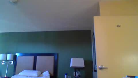 TheShyOne18 online show from October 4, 2025, 9:02 pm