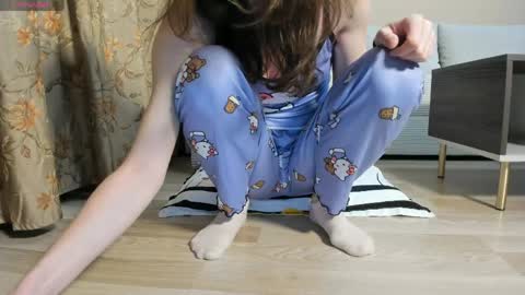 molly online show from June 4, 2026, 6:47 pm