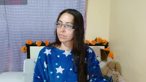 paola online show from November 12, 2025, 12:22 am