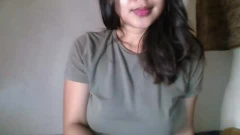 1smile4u online show from May 3, 2026, 1:50 pm