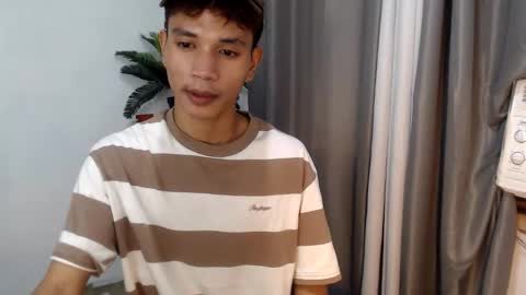 1sweetloverxx online show from June 5, 2026, 2:29 am