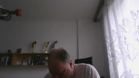 1vaso online show from February 26, 2025, 8:15 am