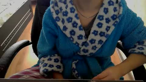 1your_hot_girls online show from February 23, 2025, 11:55 am