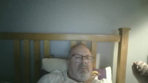 Snapshot of 2003dynawideglide chatting on April 18, 2026, 2:37 am 2003dynawideglide online show from April 18, 2026, 2:37 am