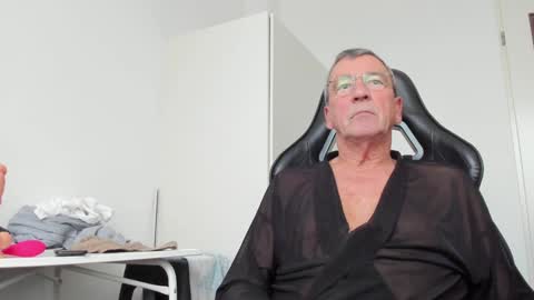 Henk online show from December 10, 2024, 2:17 pm