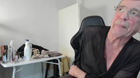 Henk online show from January 15, 2026, 4:55 pm