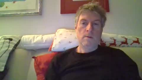 22esserre online show from March 7, 2025, 9:06 pm