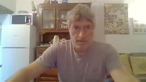 22esserre online show from September 22, 2025, 11:12 am