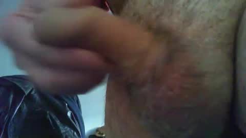 2_small_4u online show from November 5, 2025, 9:53 am