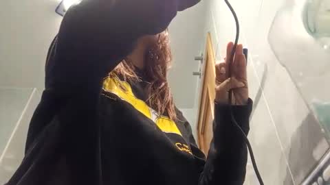 samantha sharon online show from November 23, 2025, 9:31 am