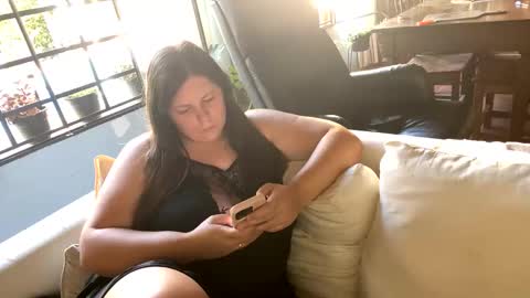 2littlefox online show from January 30, 2025, 8:31 pm