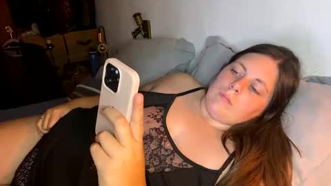 2littlefox online show from January 31, 2025, 2:48 am