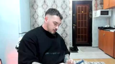 2sexymuscles online show from February 24, 2026, 8:40 pm