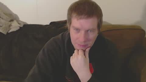 2small4you83 online show from February 16, 2025, 1:14 am