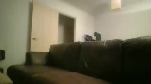 33UK online show from March 3, 2025, 2:15 am