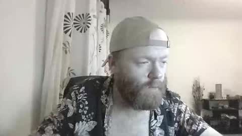 33UK online show from October 19, 2025, 10:32 pm