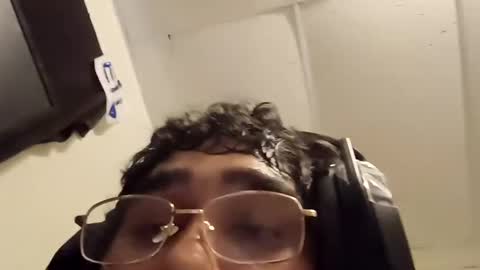 3lisexygoatt online show from September 12, 2025, 12:27 pm