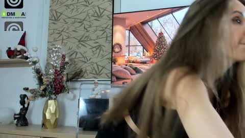 Snapshot of 3lla_rose chatting on January 24, 2025, 8:00 pm Ella online show from January 24, 2025, 8:00 pm