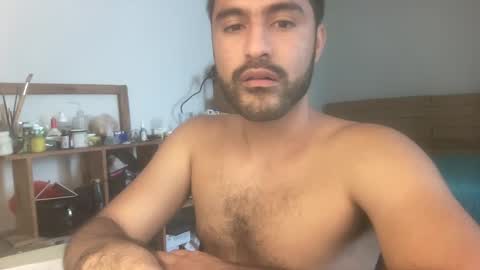 3milio3milio online show from February 26, 2025, 4:35 pm