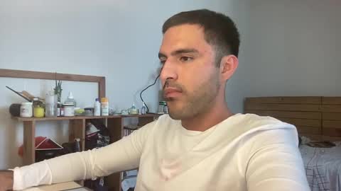 3milio3milio online show from March 9, 2025, 5:49 pm