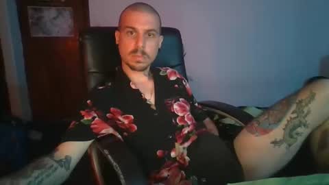 Snapshot of 3n3v3 chatting on November 12, 2025, 3:29 am 3n3v3 online show from November 12, 2025, 3:29 am