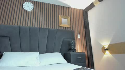 3X NAXAA online show from September 23, 2025, 12:30 pm