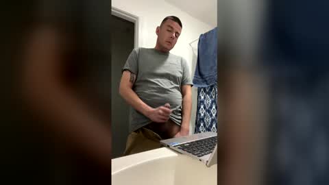 Snapshot of 4doors4morehores chatting on February 21, 2026, 11:44 am 4doors4morehores online show from February 21, 2026, 11:44 am