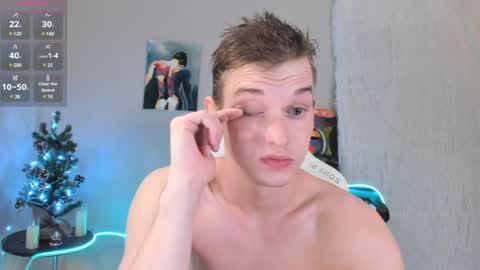 Snapshot of 4ever_dude chatting on December 22, 2024, 3:44 am Andrew online show from December 22, 2024, 3:44 am