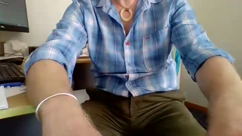 Snapshot of 555tony555 chatting on December 5, 2024, 2:20 am 555tony555 online show from December 5, 2024, 2:20 am