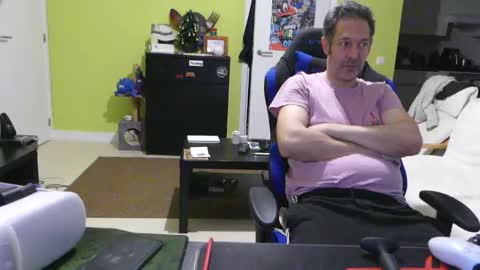 Larese Carlo online show from December 2, 2025, 5:13 am