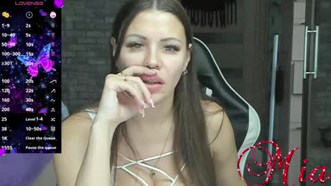 Mia my pvt is open and lovense is active online show from January 15, 2025, 10:06 am