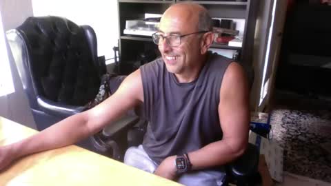 daddy vegas  for single women and couples here online show from October 31, 2025, 5:58 pm