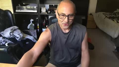 daddy vegas  for single women and couples here online show from February 21, 2026, 8:32 pm