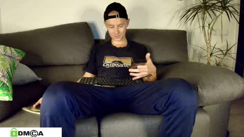 Snapshot of 696frank chatting on February 9, 2025, 7:19 pm chico online show from February 9, 2025, 7:19 pm