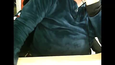 Snapshot of 69desamor chatting on December 20, 2024, 7:12 am 69desamor online show from December 20, 2024, 7:12 am