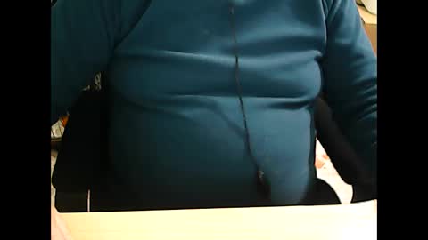 Snapshot of 69desamor chatting on December 25, 2024, 8:17 pm 69desamor online show from December 25, 2024, 8:17 pm