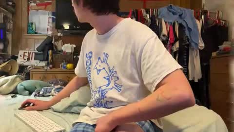 FUCKR online show from April 11, 2026, 6:07 am