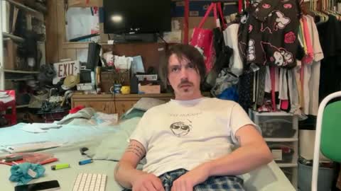 FUCKR online show from June 10, 2026, 1:32 pm